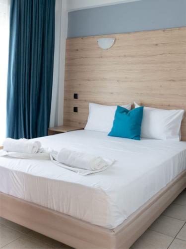 book_summer_hotel_leptolarya_room_12