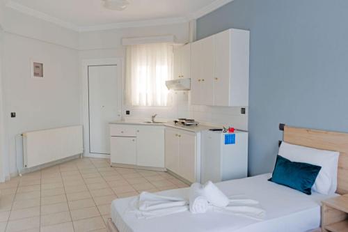 book_summer_hotel_leptolarya_room_7_2