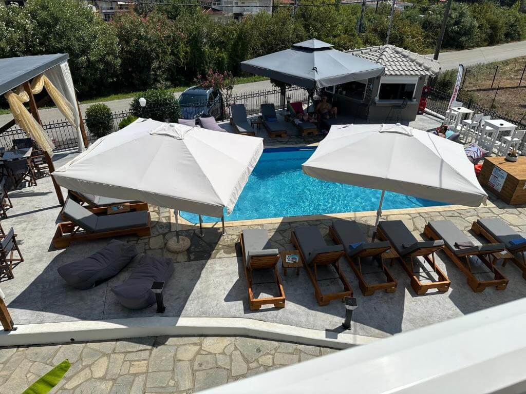 book_hotel_leptokarya_pool_bar_seashore_living