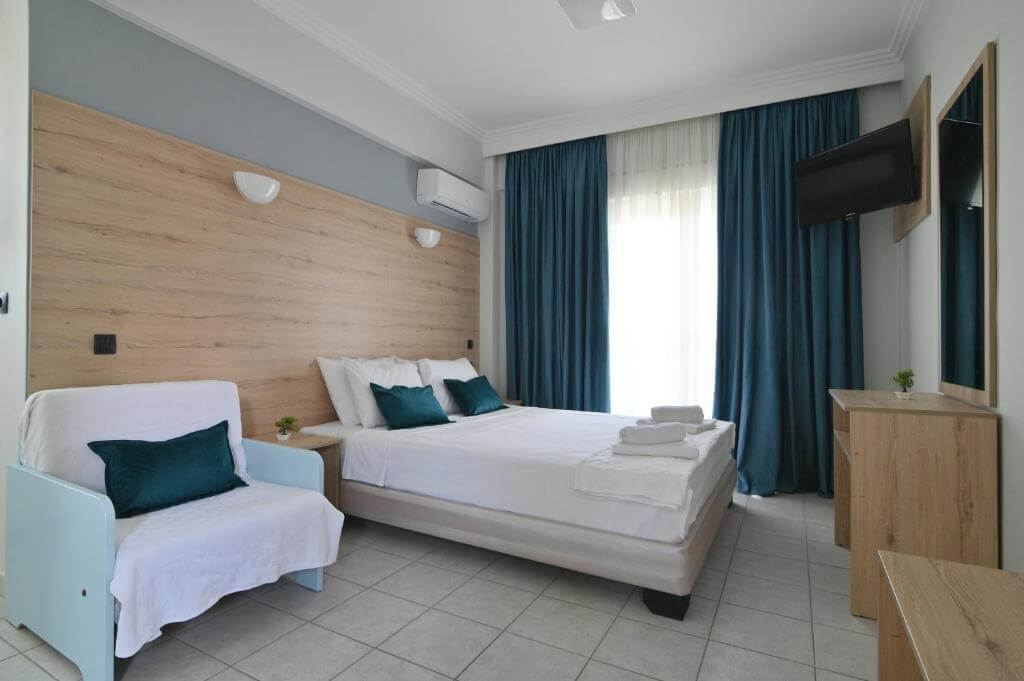 book_hotel_leptokarya_seashoreliving_leptokarya_rooom